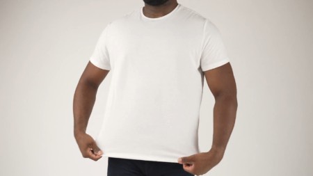 A white T-shirt is a versatile wardrobe must-have!