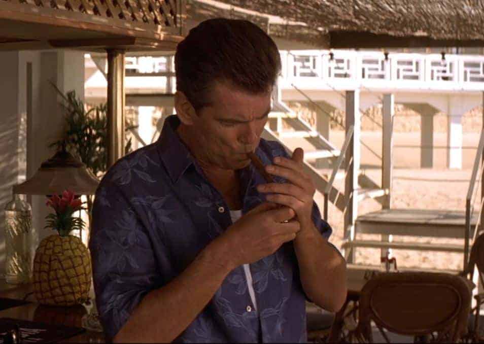 The half-length sleeves is an interesting detail