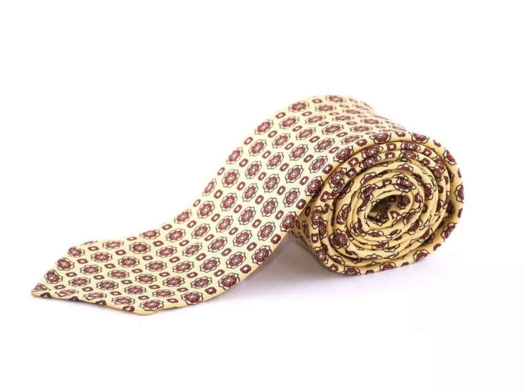 Madder Print Silk Tie in Buff with Red Pattern