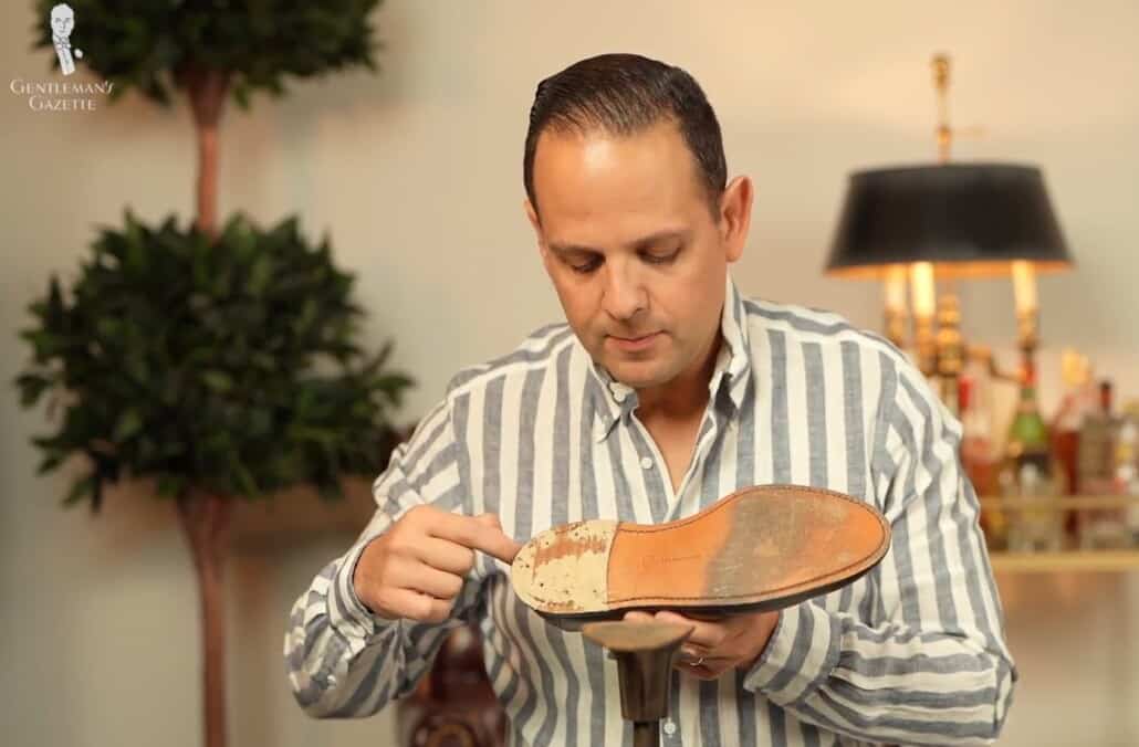 360 degrees Allen Edmonds welt