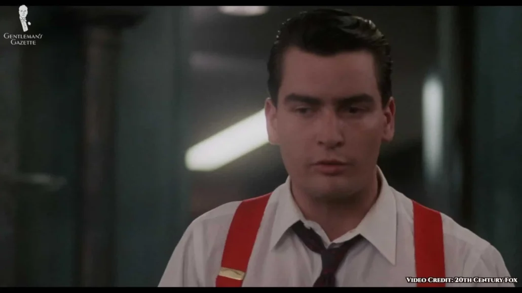 Fox also began wearing suspenders as Gekko did.