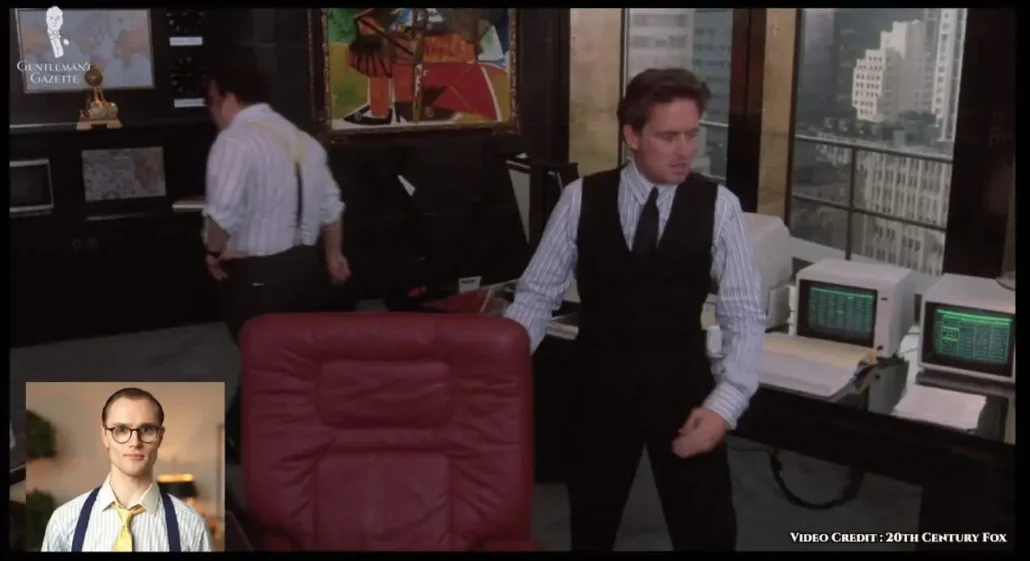 Gekko&rsquo;s waistcoat here suggests a more toned-down outfit.