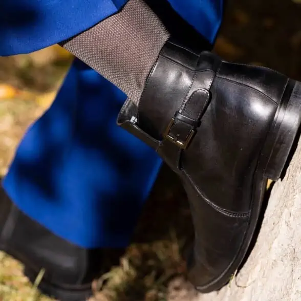 Modern gentleman boots with Socks