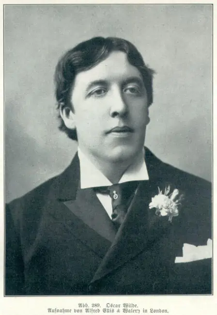 Oscar Wilde with Boutonniere in 1892