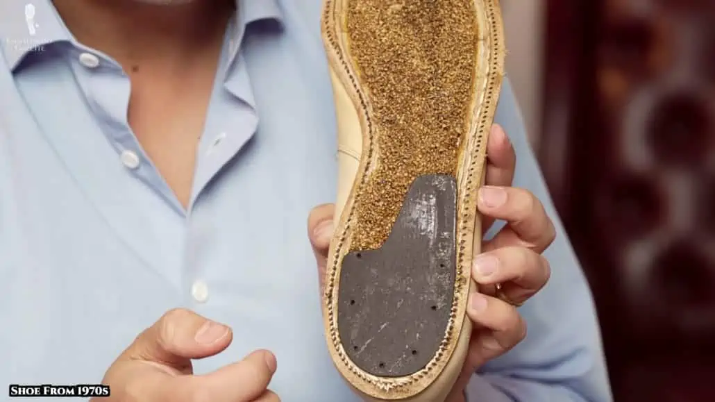 An example of the "Ostendo" cushioned heel.