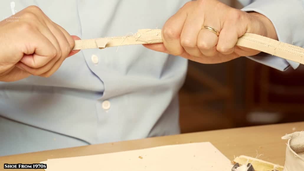 The elastic material found in the Biscayne shoe accomplishes a similar effect to a Saffiano leather