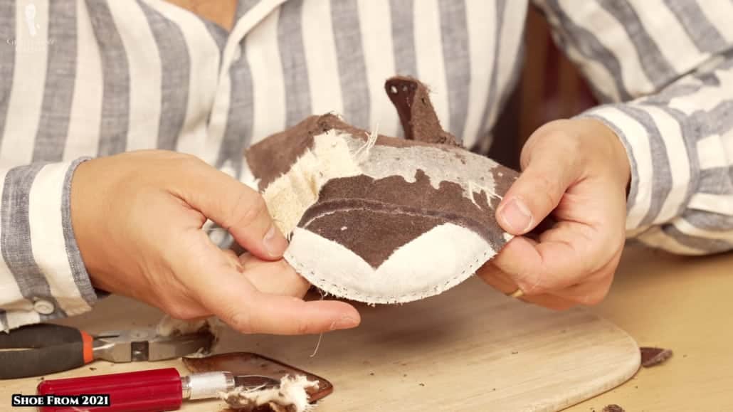 The toe cap area of the Strawfut Oxfords.