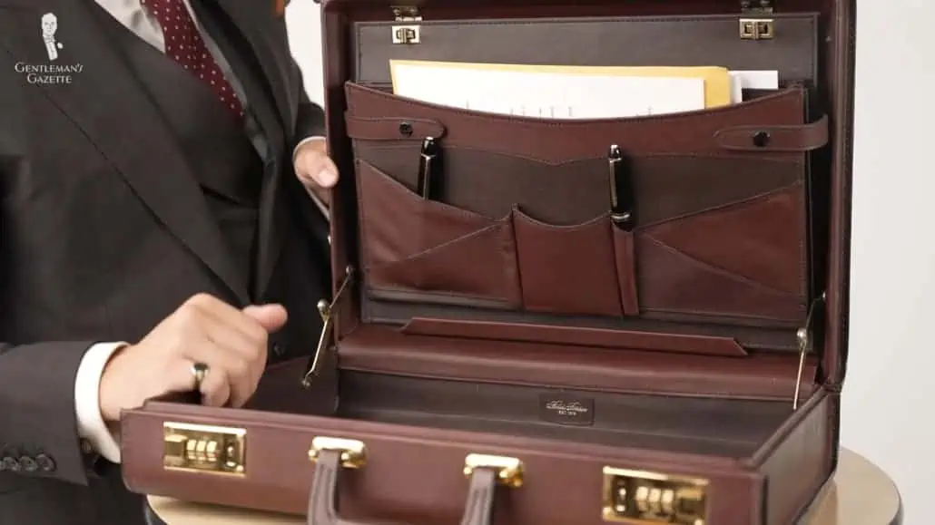 You can keep your important files and documents well protected in an attaché case.