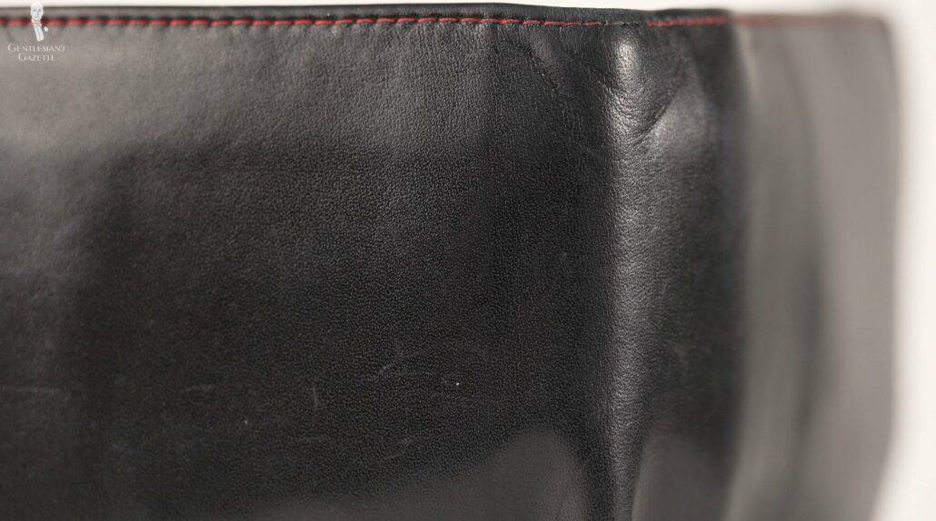 Boxcalf leather as the base material for Fort Belvedere wallets up close.