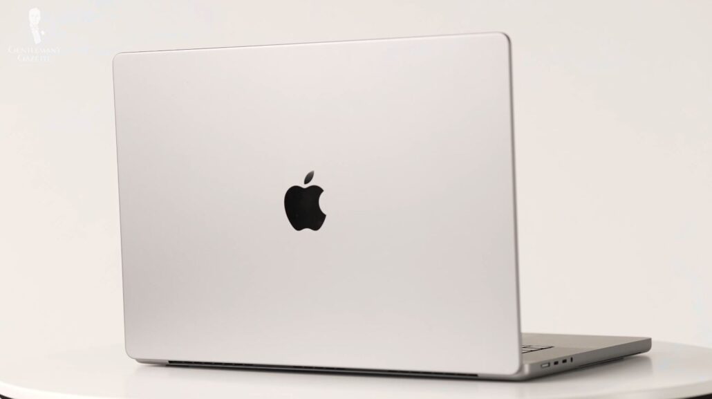 Raphael's MacBook Pro M1 Max