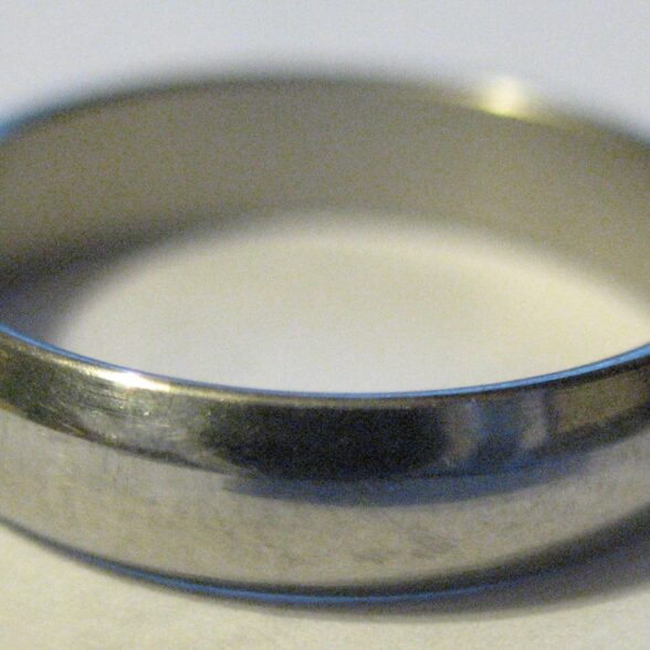 A large silver ring with no decoration