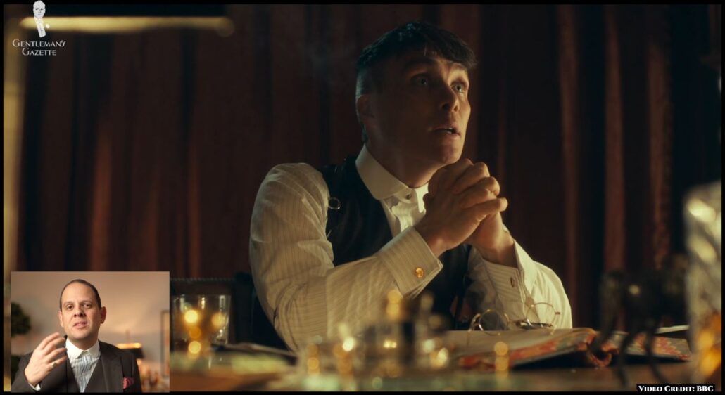 Tommy Shelby wears a pair of gold T-bar cufflinks. [Image Credit: BBC]