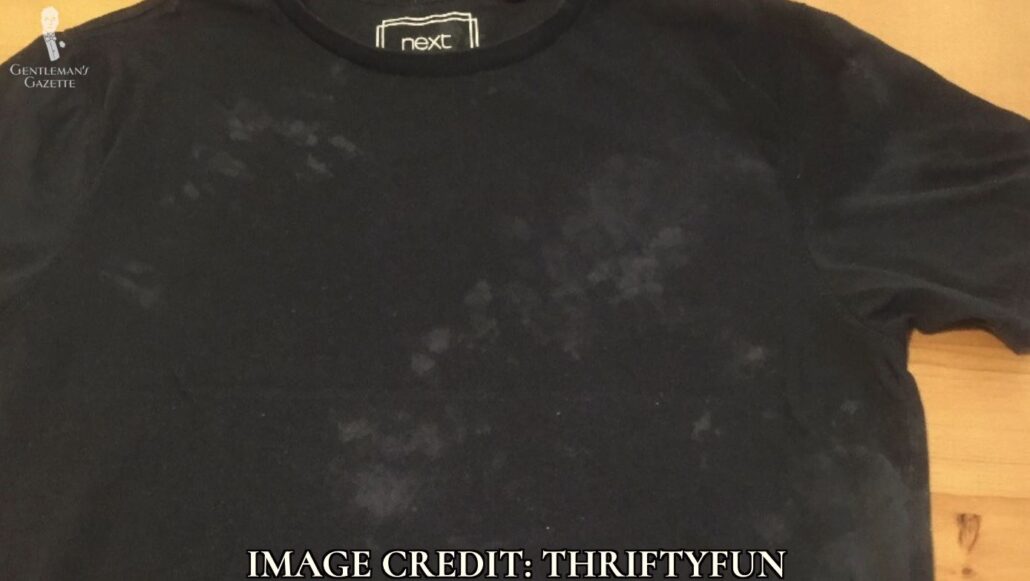 A discolored black shirt [Image Credit: ThriftyFun]