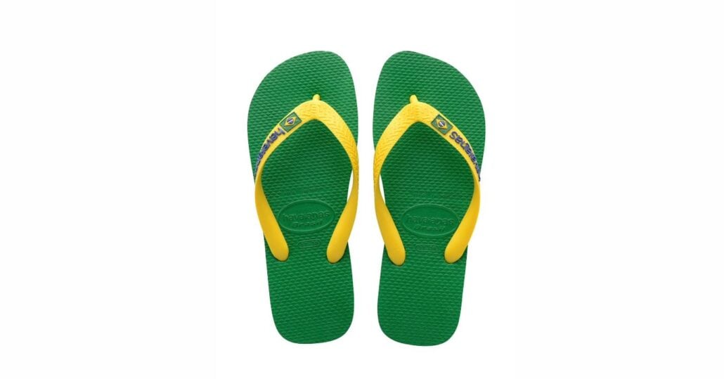 A pair of the popular Brazilian slippers, Havaianas [Image Credit: Angelvisarra.Xyz]