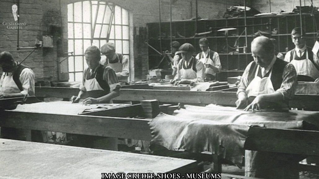 A group of working shoemakers