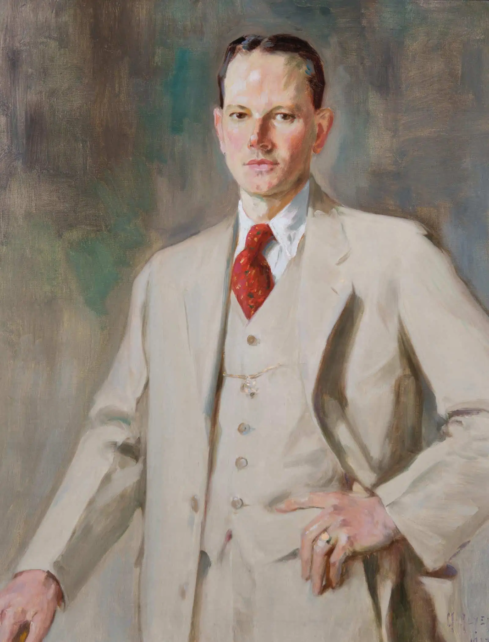 A white man in a white suit in late 1920s style