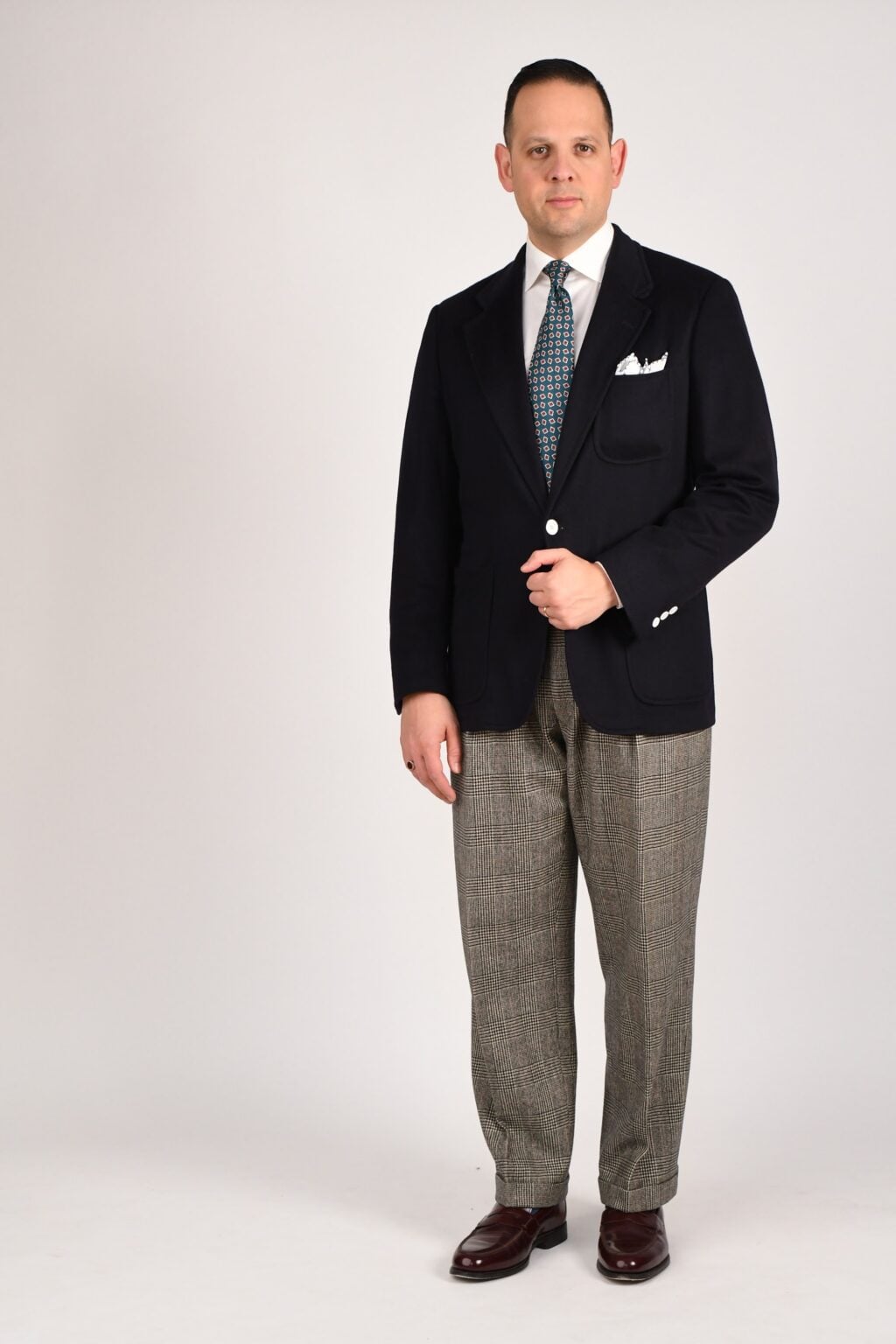 Business Casual Men's Attire & Dress Code Explained