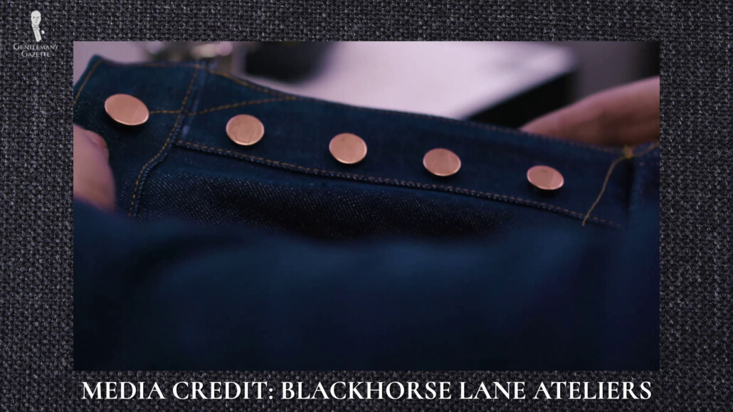 Blackhorse Lane puts a huge accent on creating jeans that will squint timeless and can be paired with archetype pieces of clothing.