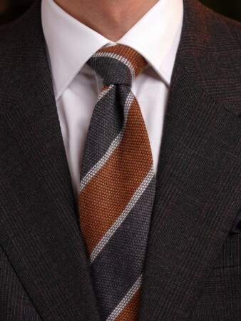 How To Tie A Half Windsor Knot