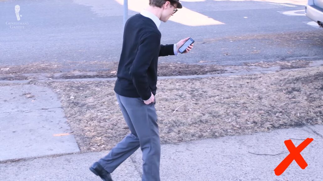 It's not safe to walk while staring at your phone