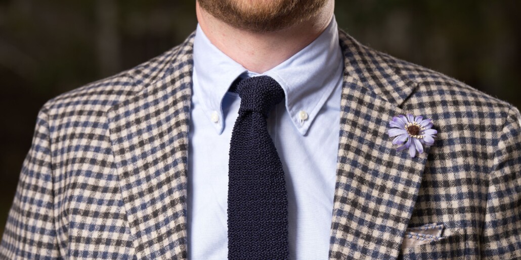 The casual nature of button down shirts make them great to pair with knit ties