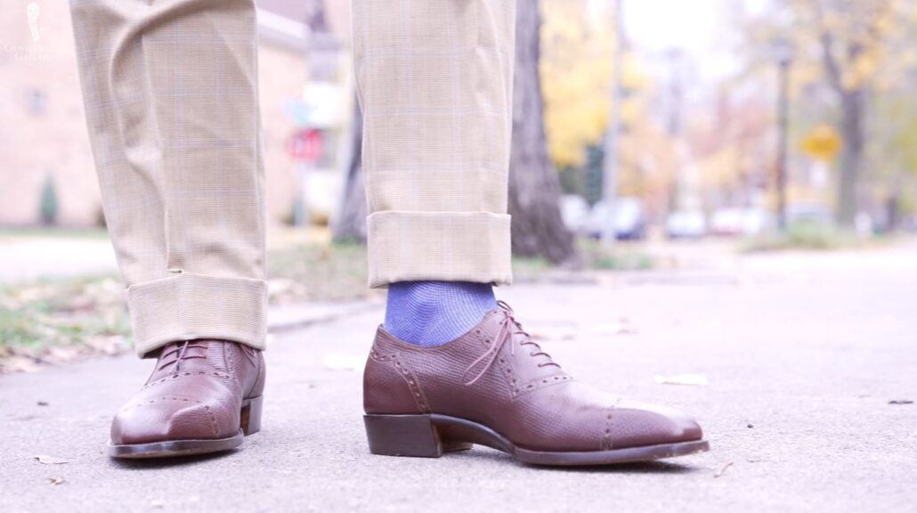 Besides the look of the shoes, the comfort level is equally important. (Pictured: Very Blue & White Two-Tone Solid Formal Evening Socks from Fort Belvedere)