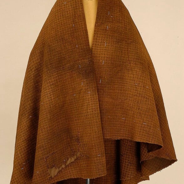 The Gerum Cloak is a fantastic historical example of the houndstooth