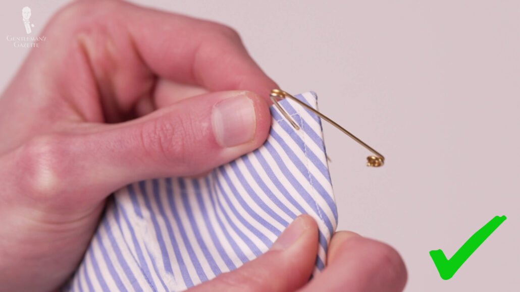 The correct way of using a collar pin into an unfused collar.