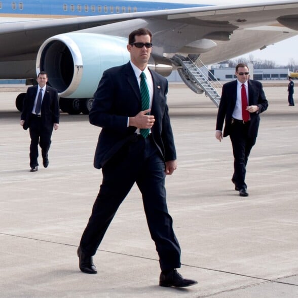Secret Service Agent Image Credit Wikimedia Photo of Secret Service bodyguard agent