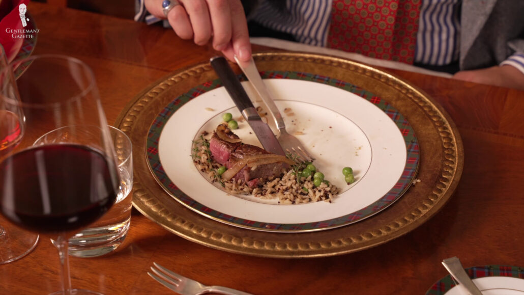 Here's How Dirty Restaurant Silverware Really Is