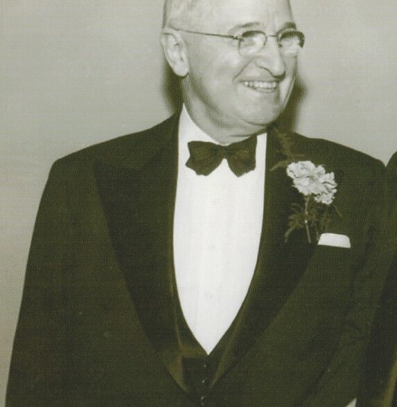 Photo of Harry S Truman in a tuxedo
