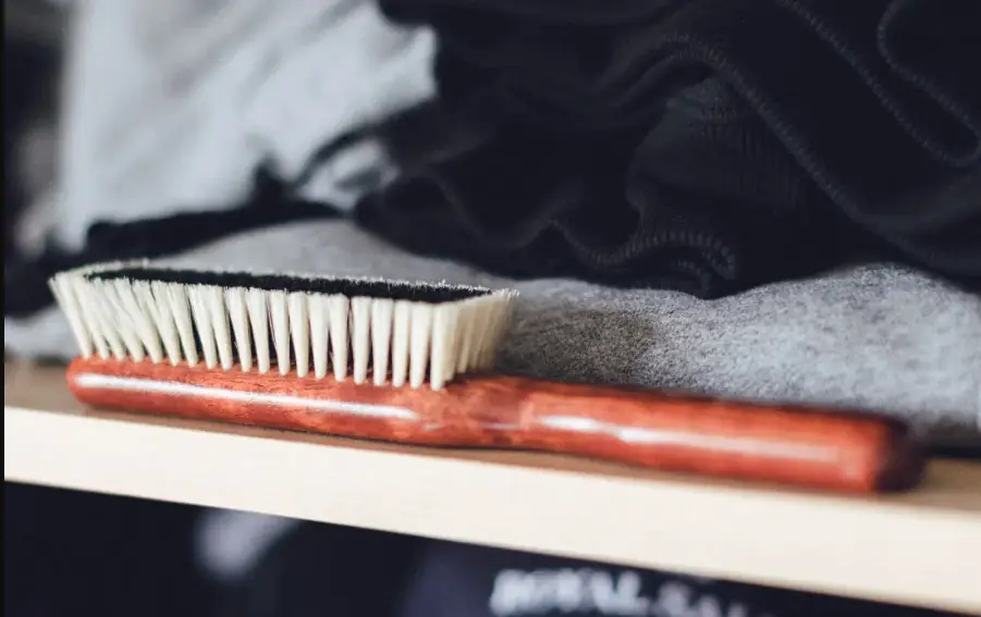 This makes the act of brushing your clothes easier and more ergonomically friendly
