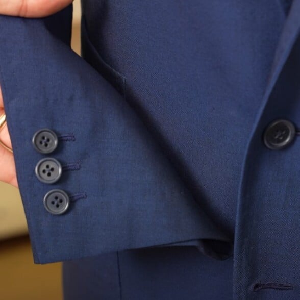 Michael Possanner Video Highlight 3 Video highlight 3: “On a new customer, we do hand-sewn button holes, but not functioning ones.”