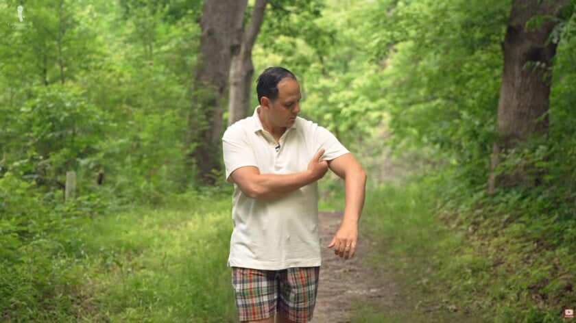 polo fit evaluation Raphael assesses the fit of the polo shirt